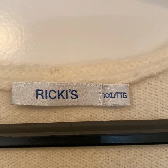 Sweater - Picture 2 of 4